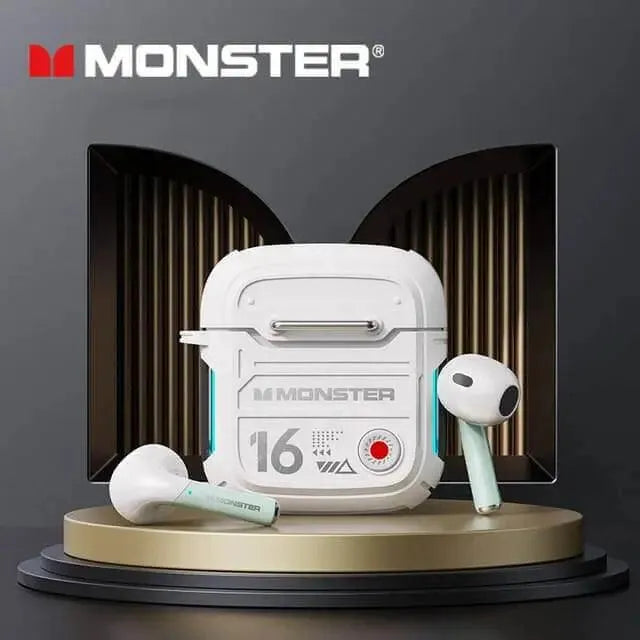 Fones gamer brancos com estojo de carregamento sobre um expositor moderno